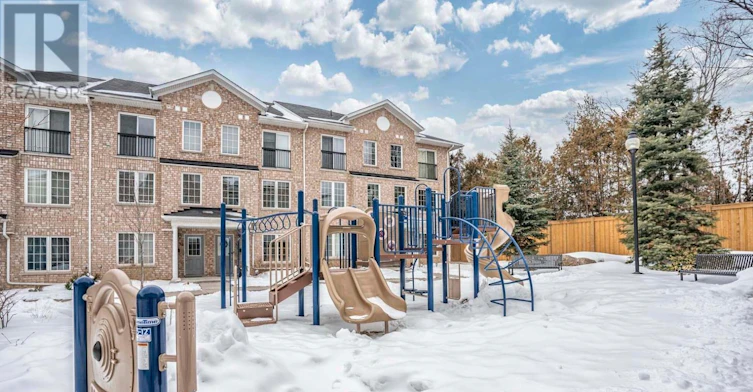 101-45 Strangford Lane, Toronto, ON, M1L 0E5 - 9