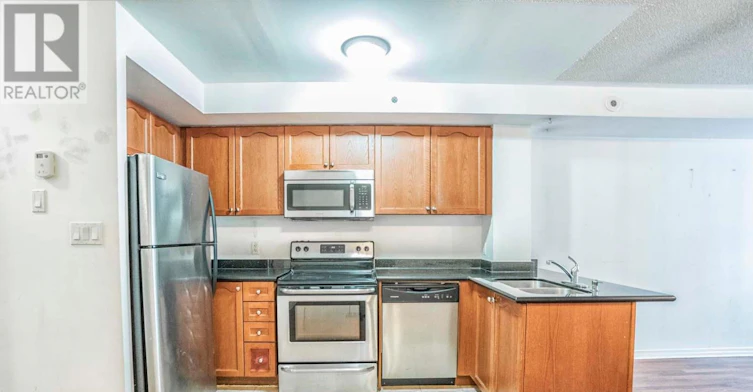 101-45 Strangford Lane, Toronto, ON, M1L 0E5 - 6