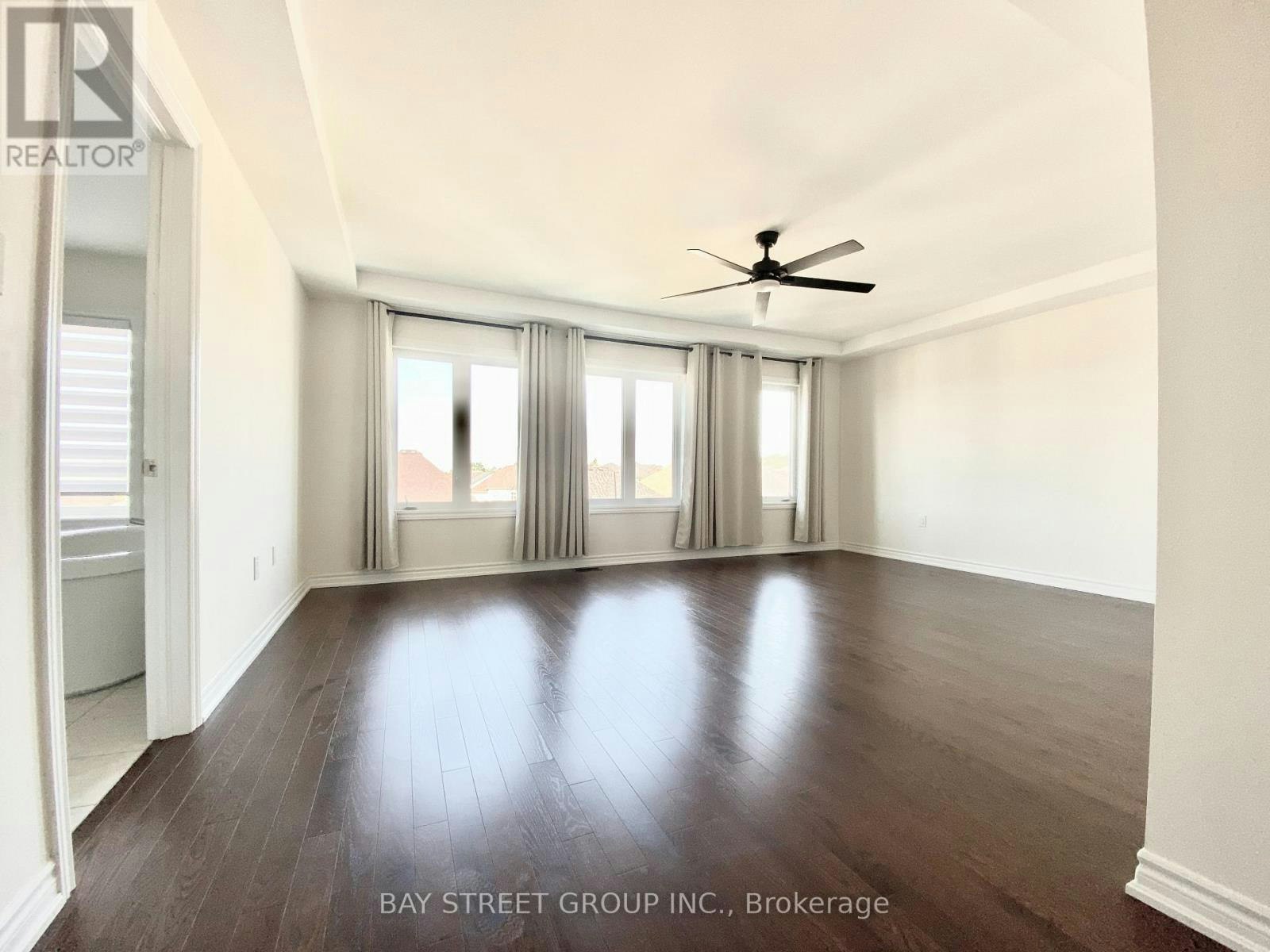 10 Upbound Court, East Gwillimbury, ON, L9N 0W1 - 7