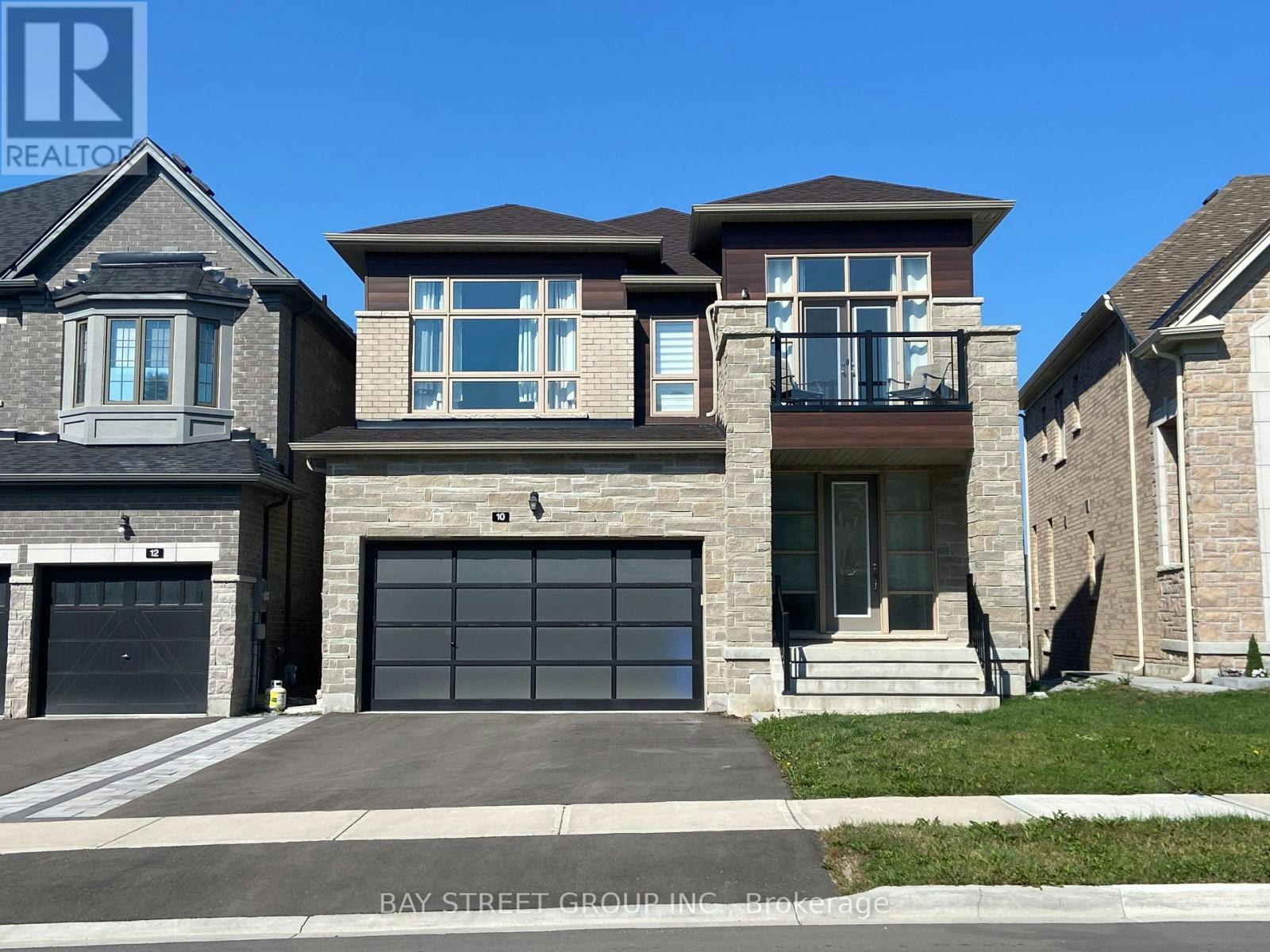 10 Upbound Court, East Gwillimbury, ON, L9N 0W1