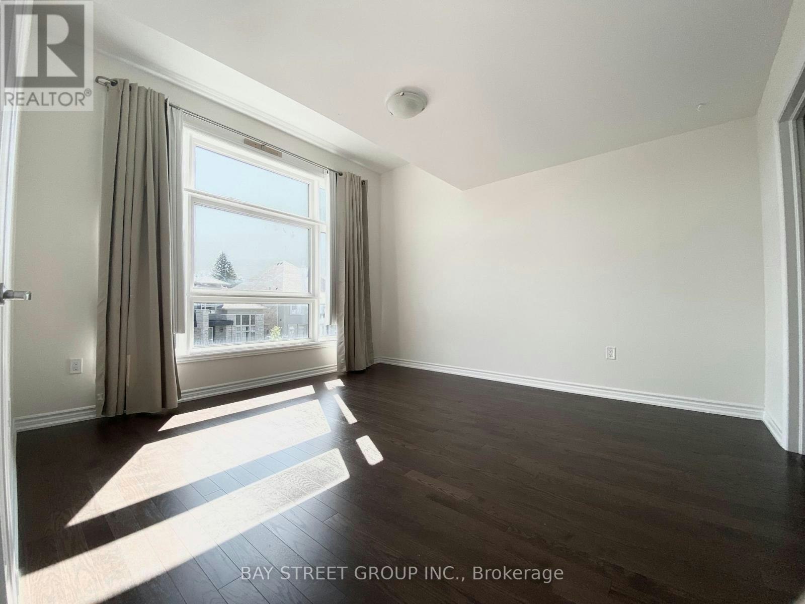 10 Upbound Court, East Gwillimbury, ON, L9N 0W1 - 10