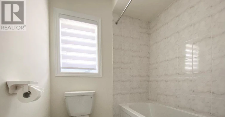10 Upbound Court, East Gwillimbury, ON, L9N 0W1 - 14
