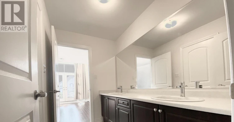 10 Upbound Court, East Gwillimbury, ON, L9N 0W1 - 15