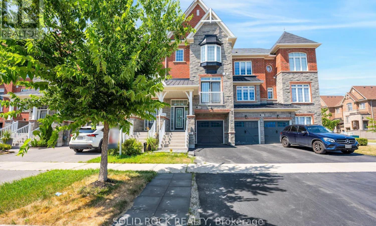 142 Farooq Boulevard S