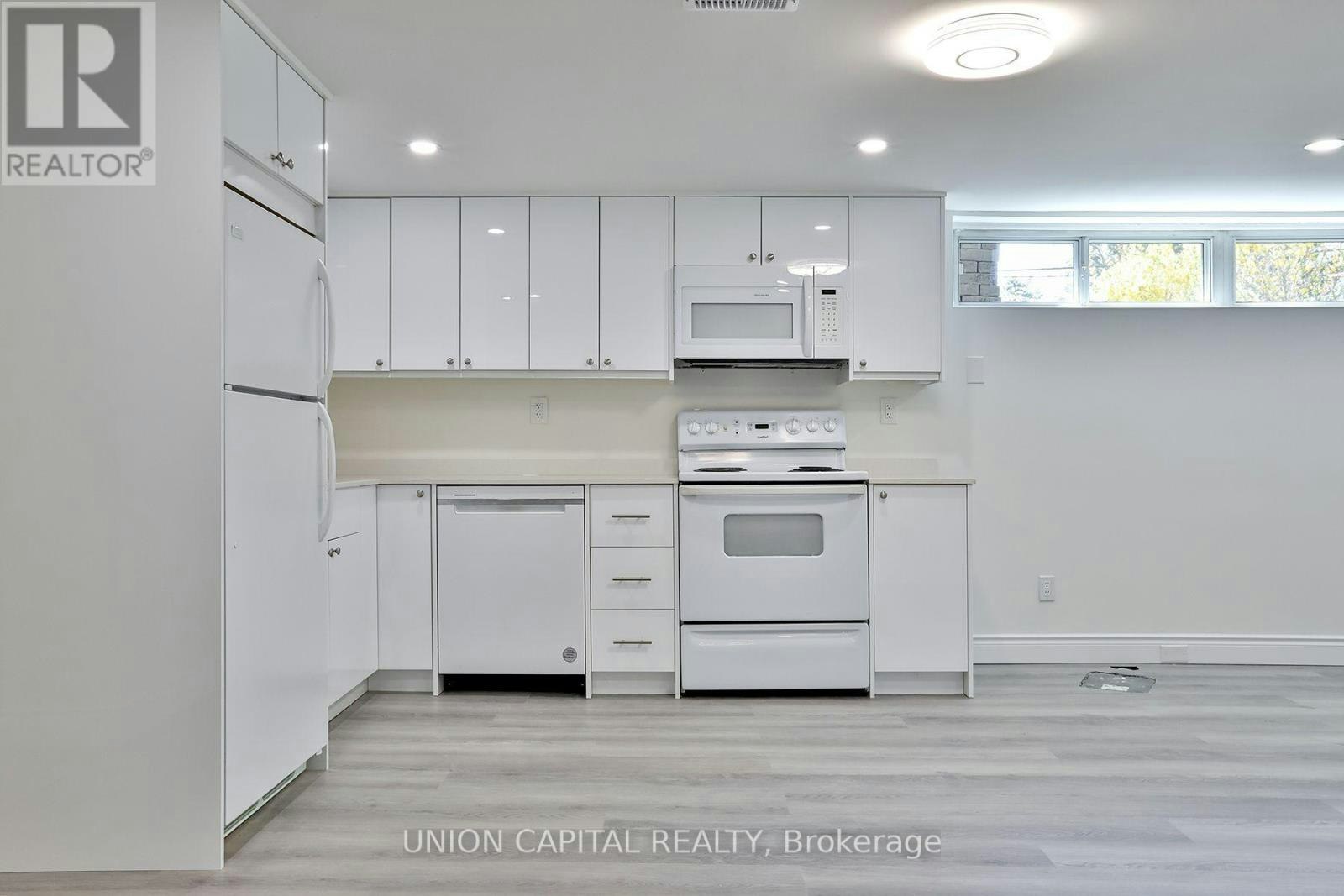 383 Neal Drive, Richmond Hill, ON, L4C 3L6 - 10