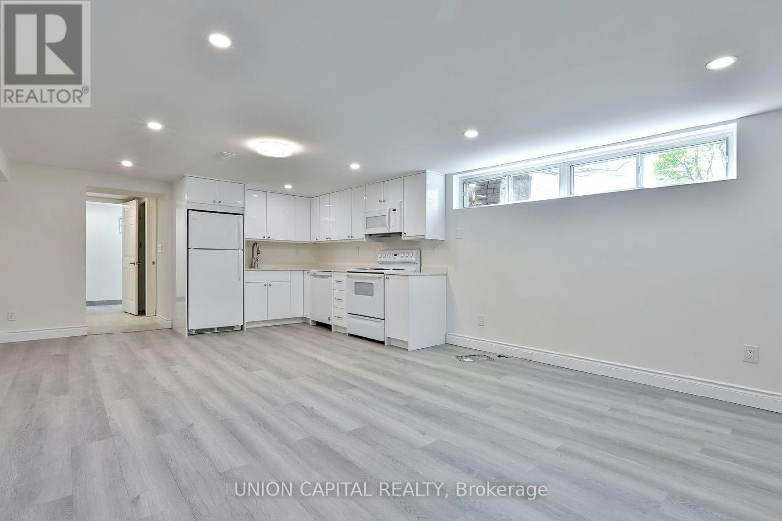 383 Neal Drive, Richmond Hill, ON, L4C 3L6 - 7