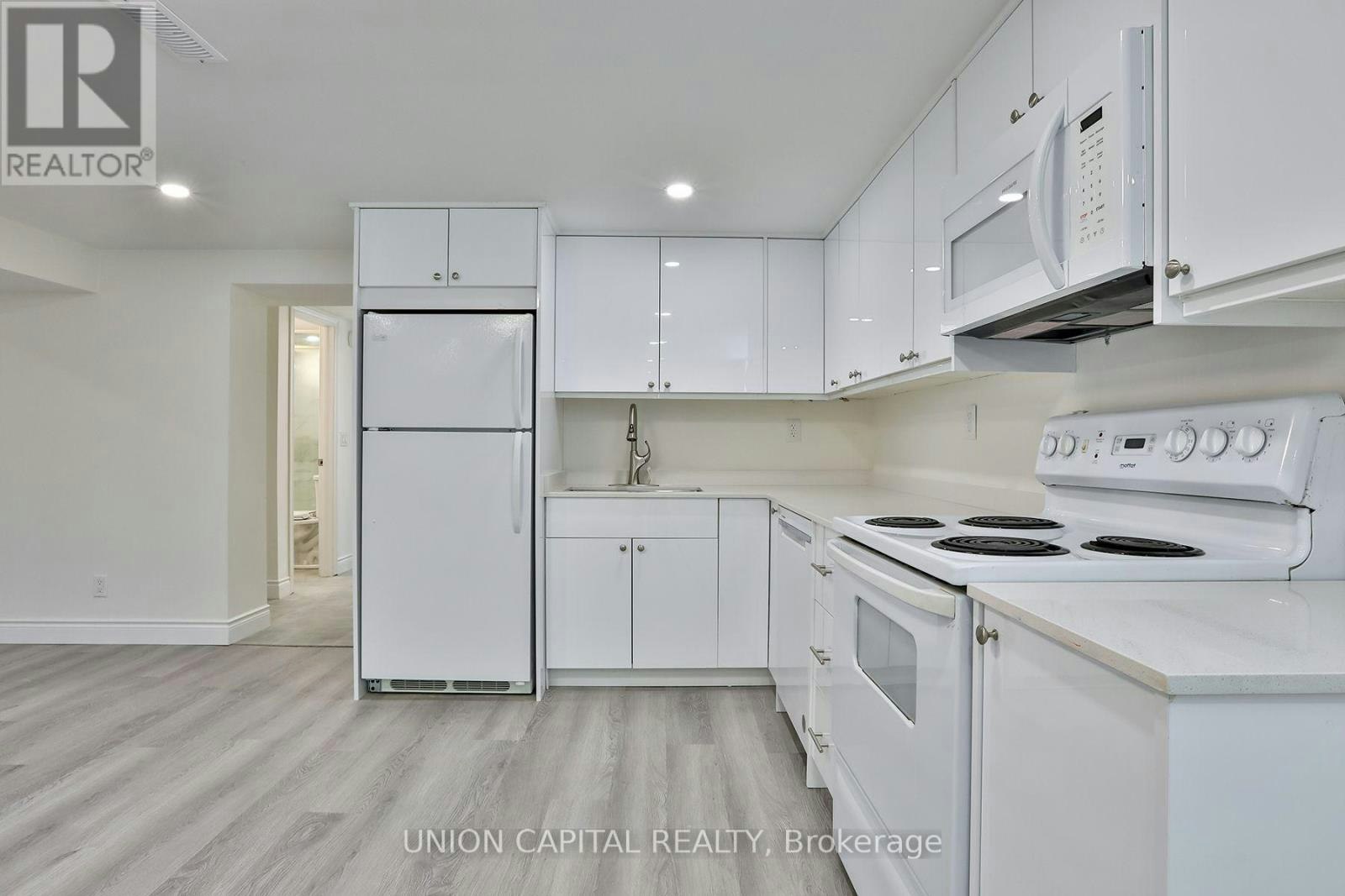 383 Neal Drive, Richmond Hill, ON, L4C 3L6 - 9