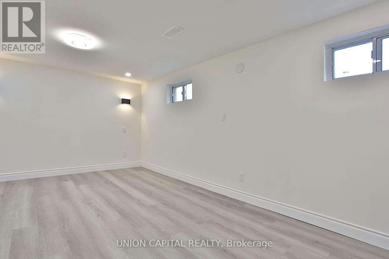 383 Neal Drive, Richmond Hill, ON, L4C 3L6 - 17