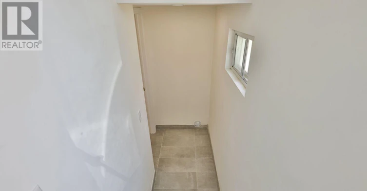 383 Neal Drive, Richmond Hill, ON, L4C 3L6 - 3