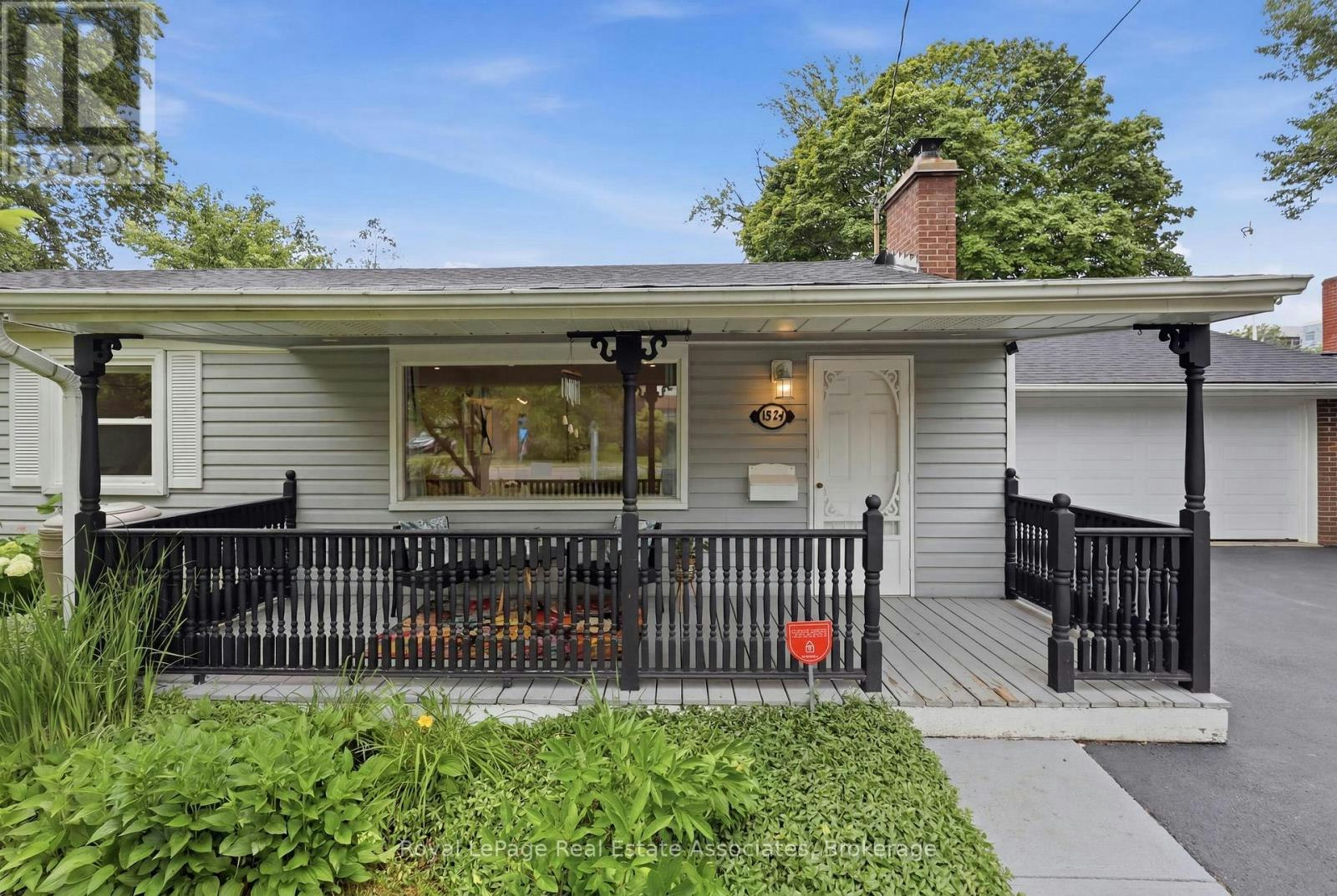1924 Balsam Avenue, Mississauga, ON, L5J 1L2