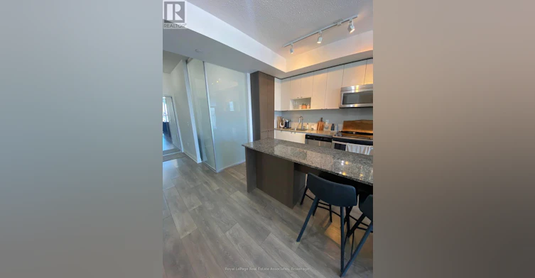 2701-9 Valhalla Inn Road, Toronto, ON, M9B 0B2 - 7