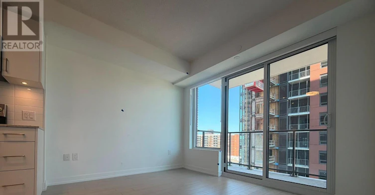 1112-4010 Eglinton Avenue W, Toronto, ON, M9A 0G5 - 3