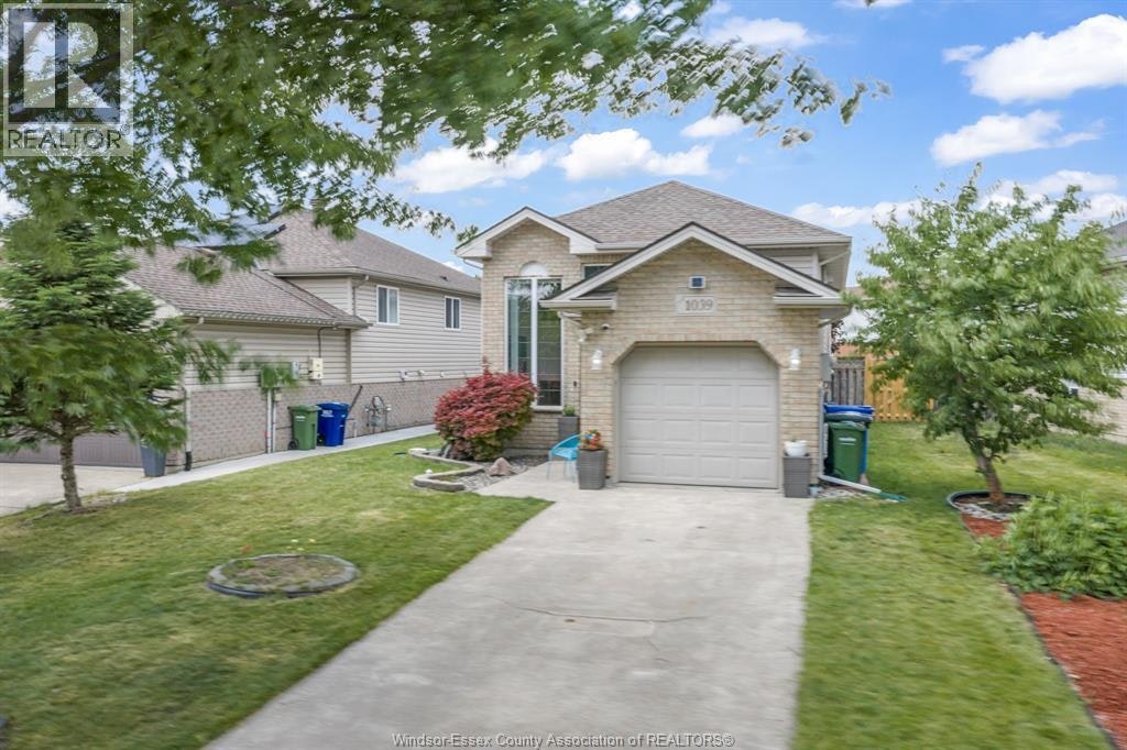 1039 Silverdale, Windsor, ON, N9G 2R9