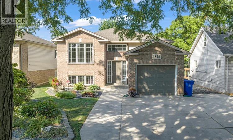 1825 Westminster
