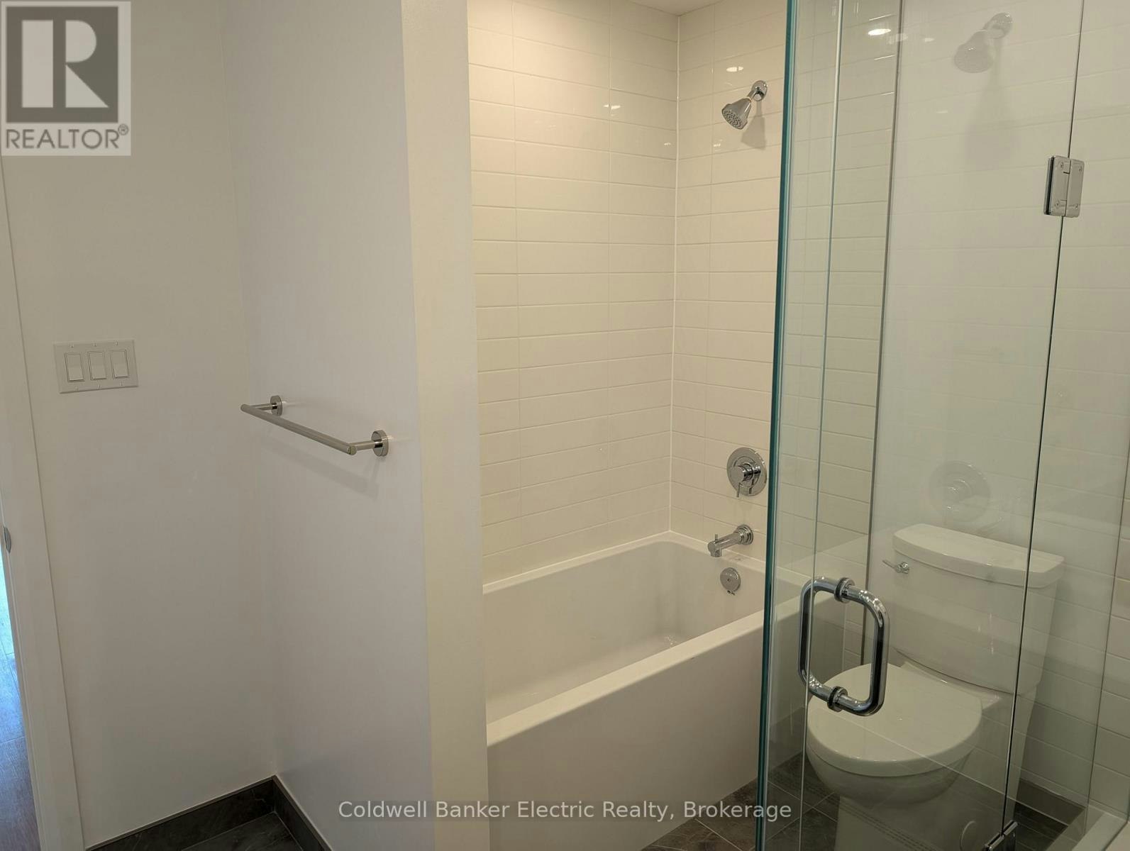 802-195 Hunter Street E, Peterborough, ON, K9H 1G9 - 9