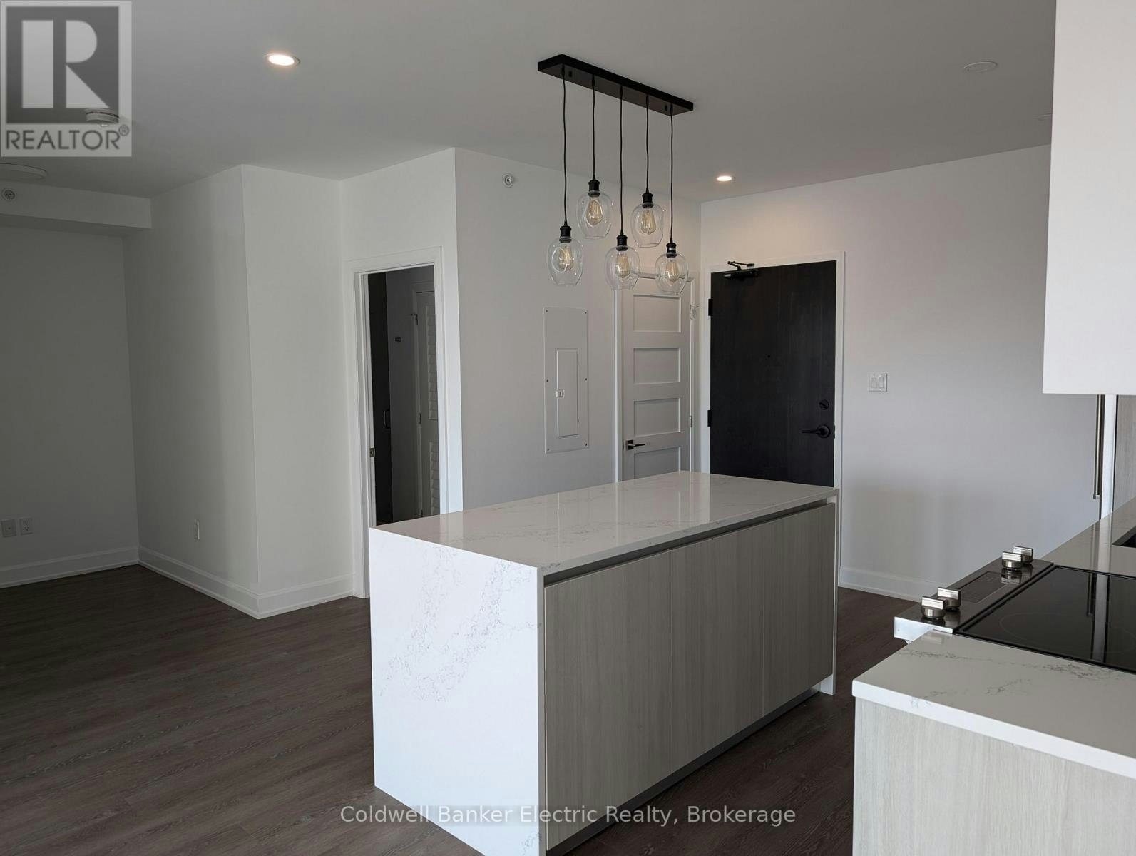 802-195 Hunter Street E, Peterborough, ON, K9H 1G9 - 6