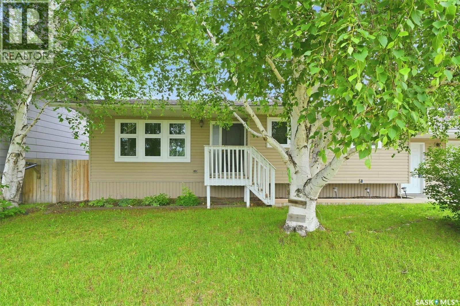 418 Railway Street North, Warman, SK, S0K 4S0