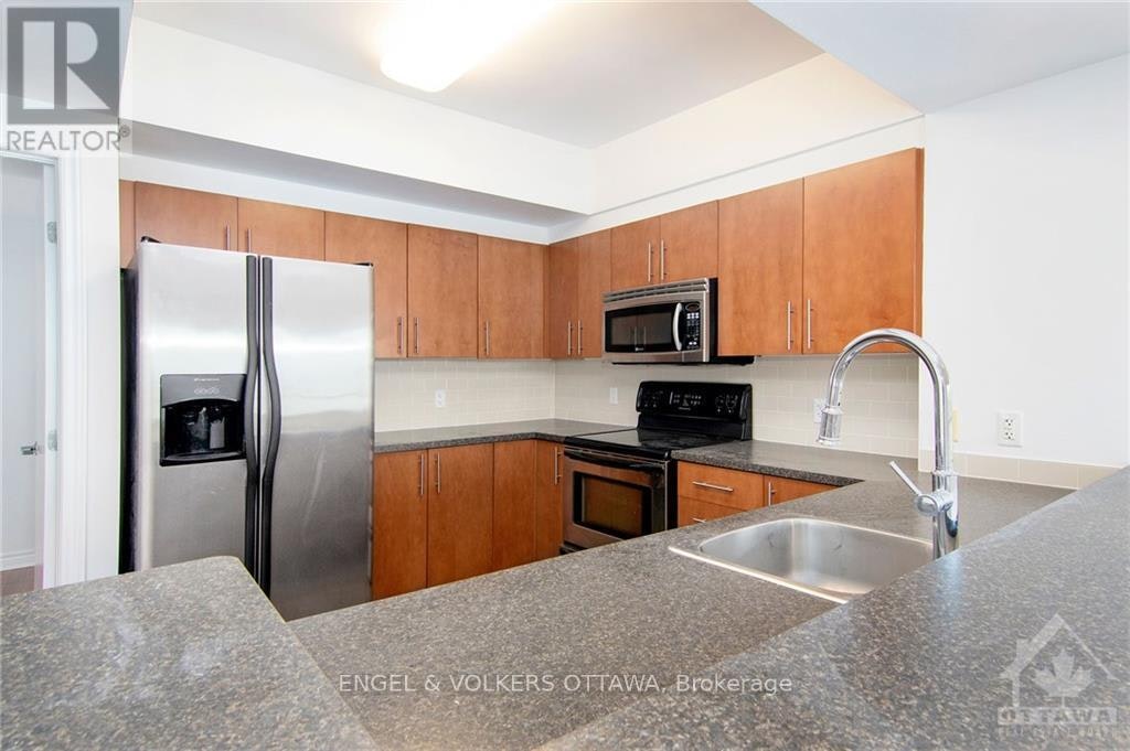 904-200 Rideau Street, Ottawa, ON, K1N 5Y1 - 8
