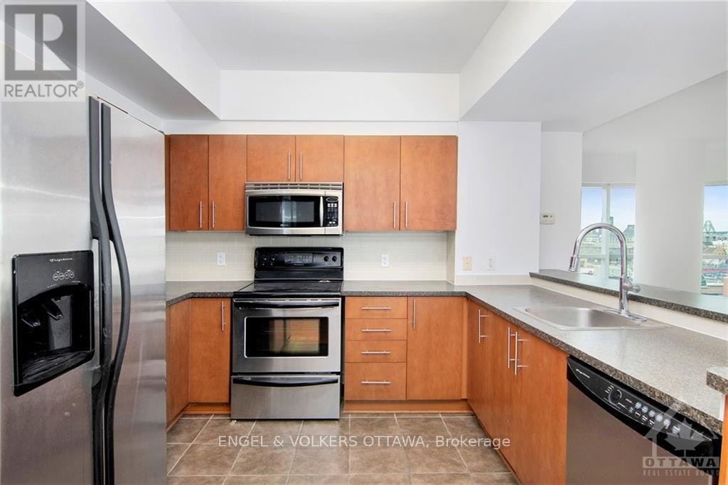 904-200 Rideau Street, Ottawa, ON, K1N 5Y1 - 7