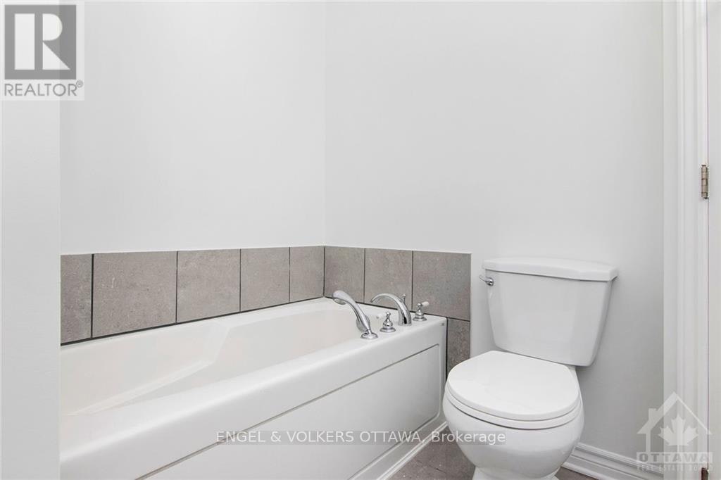 904-200 Rideau Street, Ottawa, ON, K1N 5Y1 - 16