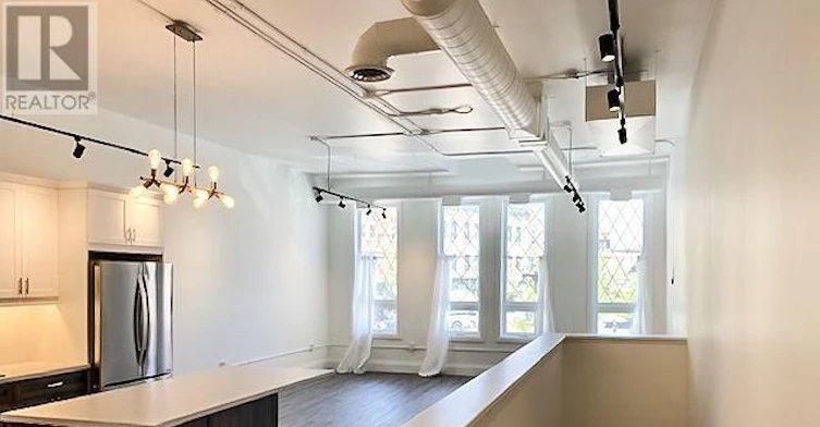 UPPER-41 Market Place, Stratford, ON, N5A 1A4 - 5