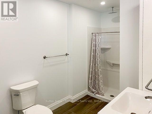 UPPER-41 Market Place, Stratford, ON, N5A 1A4 - 15