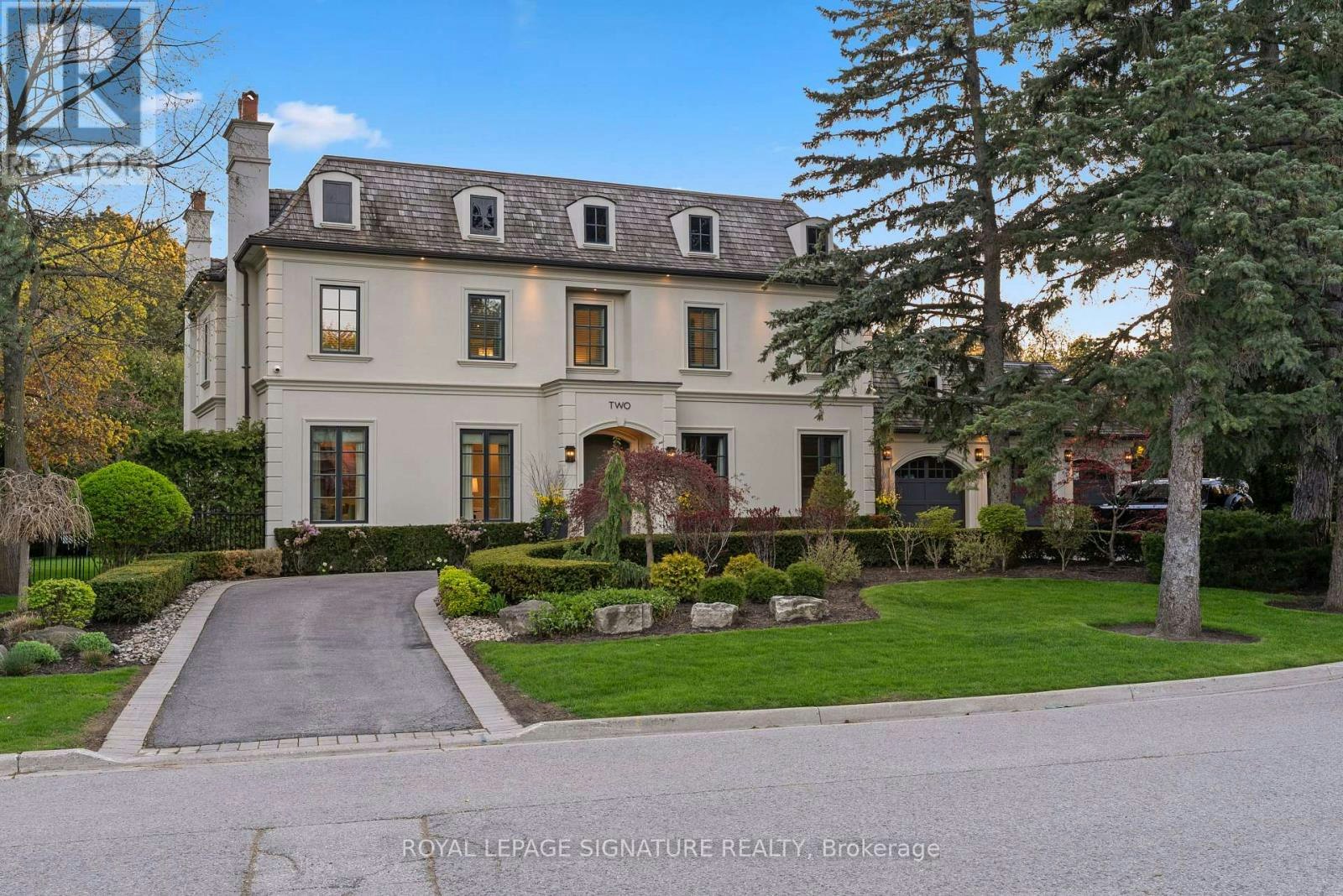 2 Spirea Court, Markham, ON, L3T 2W1
