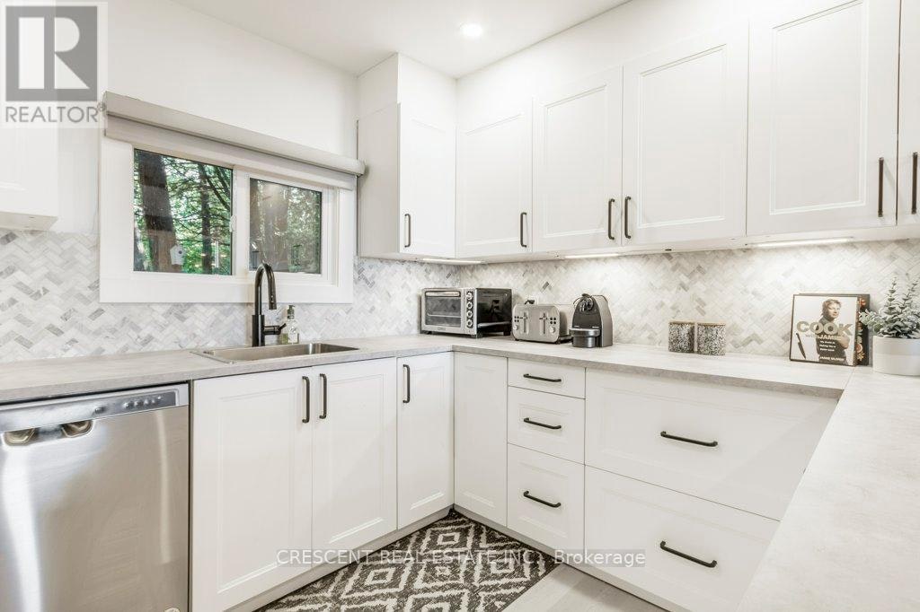 37 Georgian Manor Drive, Collingwood, ON, L9Y 3Z1 - 12