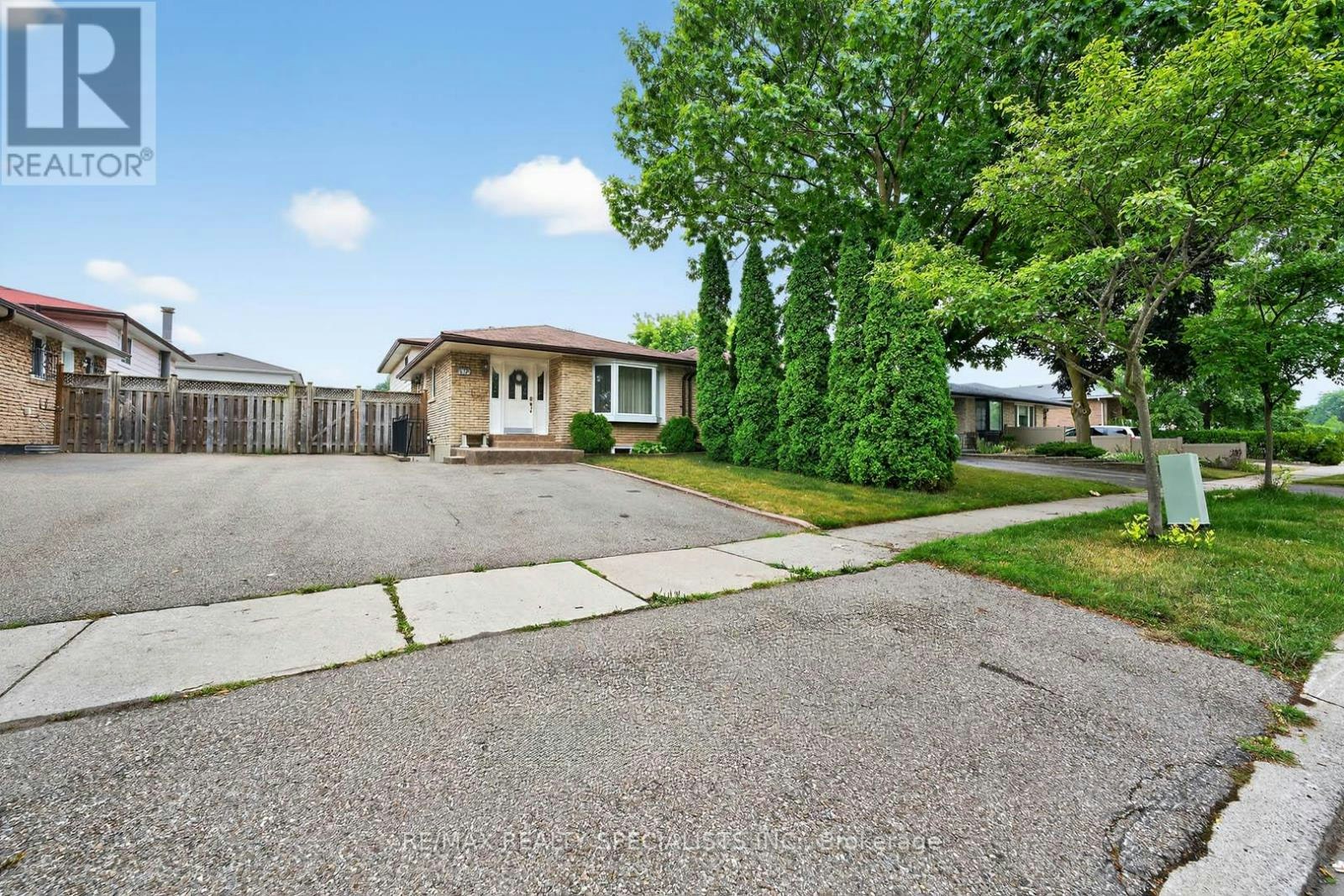 LOWER-1912 Bonnymede Drive, Mississauga, ON, L5J 1E1 - 3