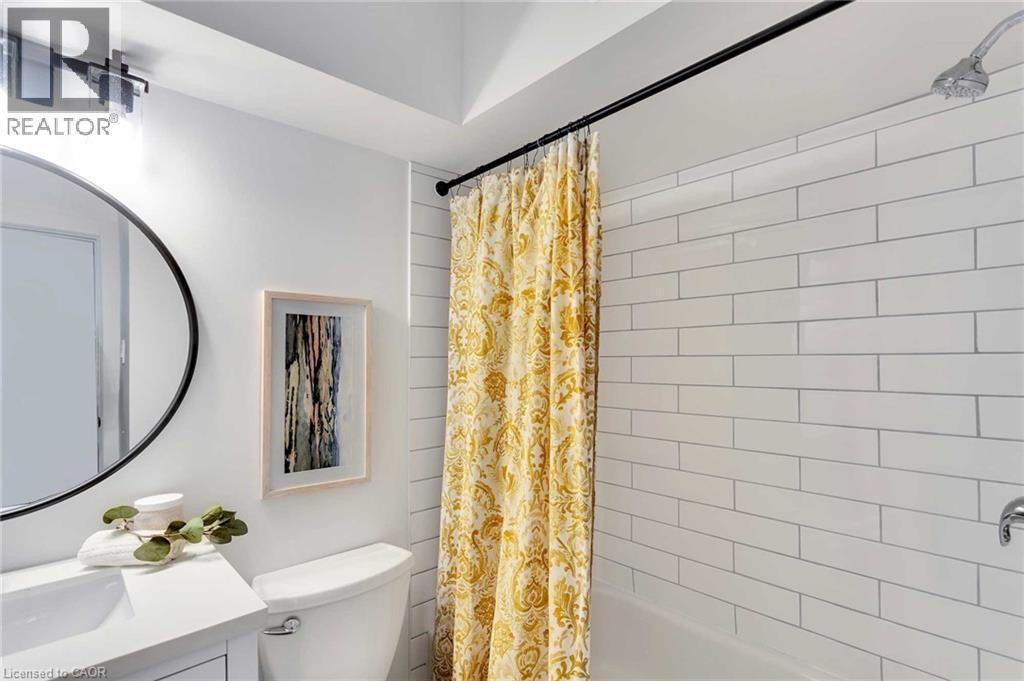 4-11 Olympic Drive, Kitchener, ON, N2M 3S7 - 7