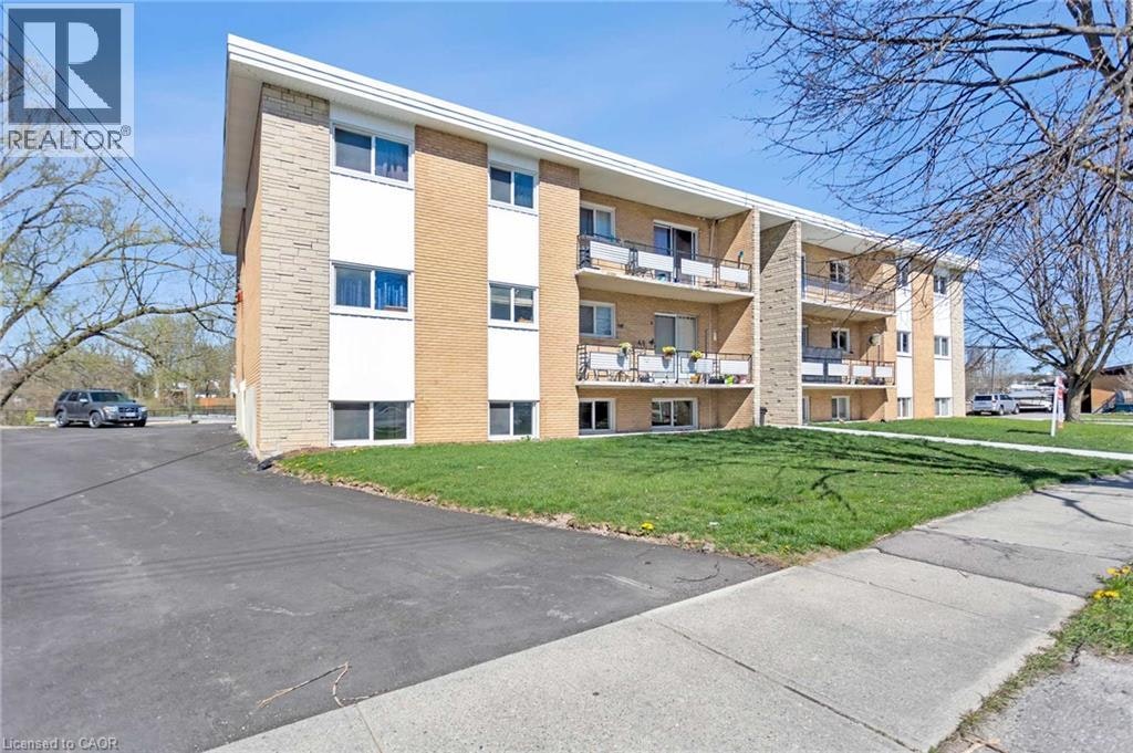 4-11 Olympic Drive, Kitchener, ON, N2M 3S7 - 16