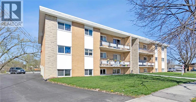 4-11 Olympic Drive, Kitchener, ON, N2M 3S7 - 16