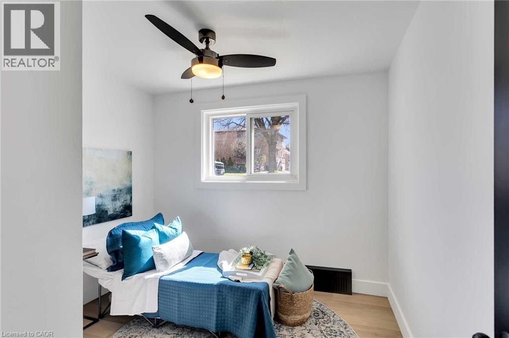 4-11 Olympic Drive, Kitchener, ON, N2M 3S7 - 8