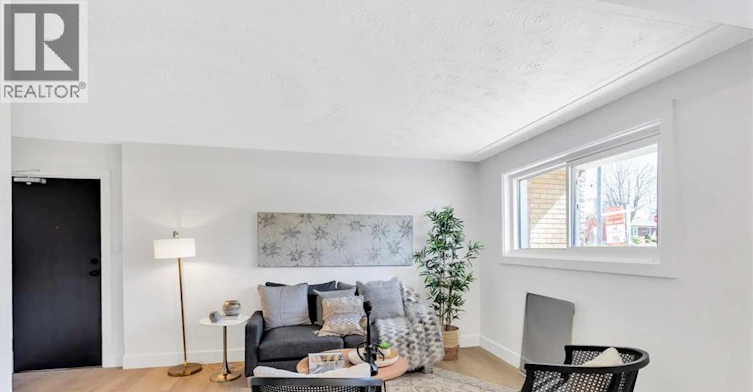 4-11 Olympic Drive, Kitchener, ON, N2M 3S7 - 4
