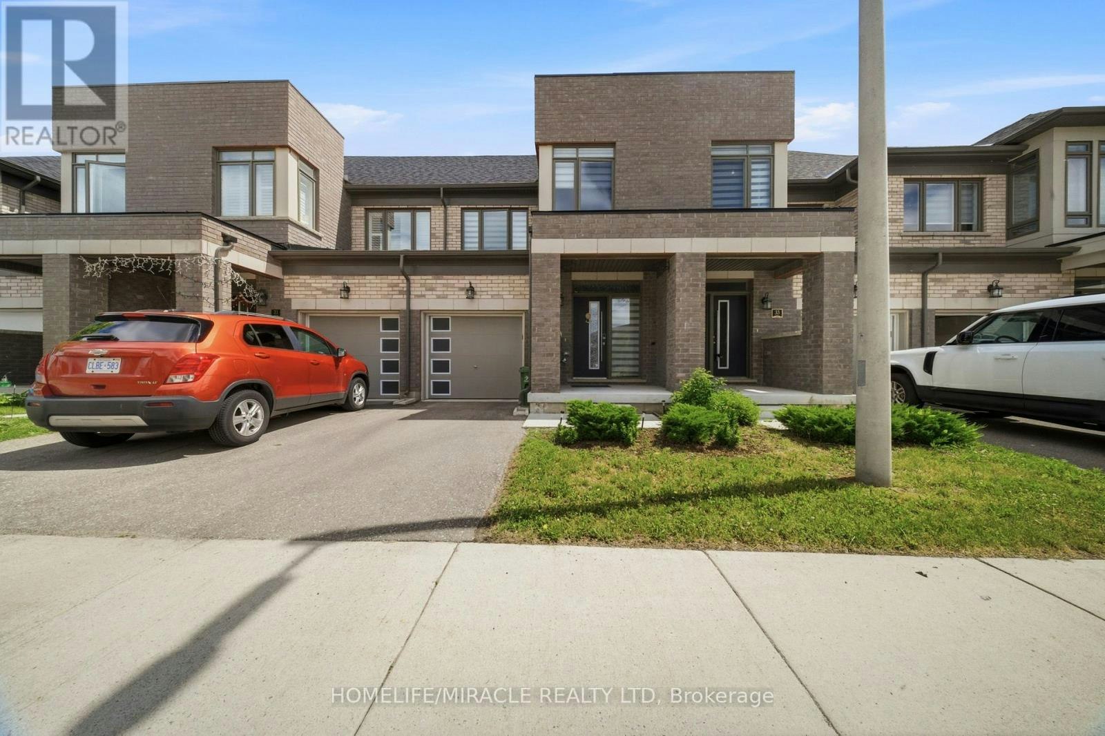 32-166 Deerpath Drive, Guelph, ON, N1K 0E2