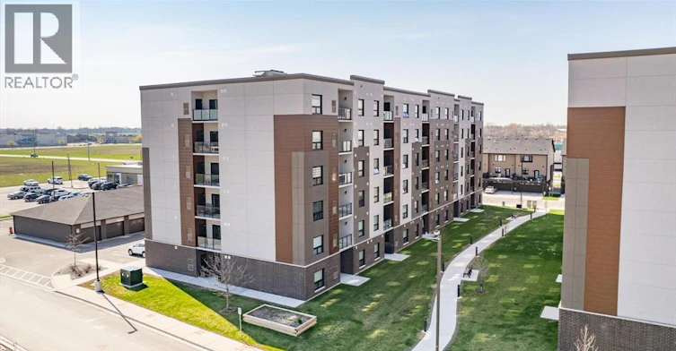 202-800 Beachside Drive, Lakeshore, ON, N9K 0C5 - 35