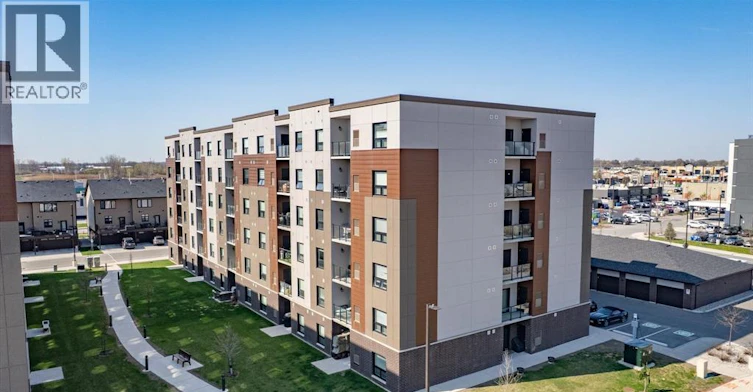202-800 Beachside Drive, Lakeshore, ON, N9K 0C5