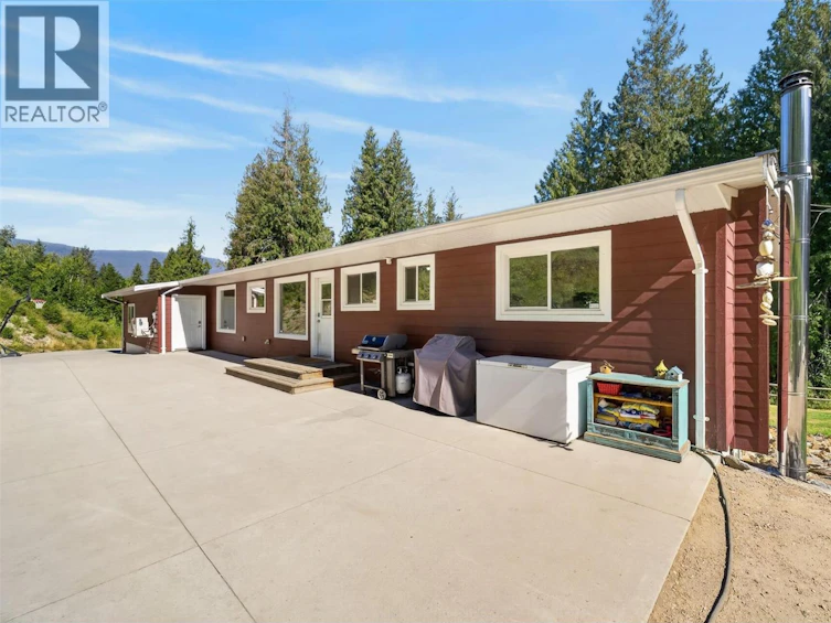 450 SW 20 Avenue, Salmon Arm, BC, V1E 1T6 - 45