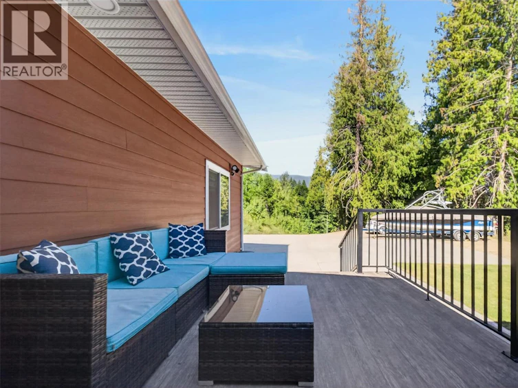 450 SW 20 Avenue, Salmon Arm, BC, V1E 1T6 - 39