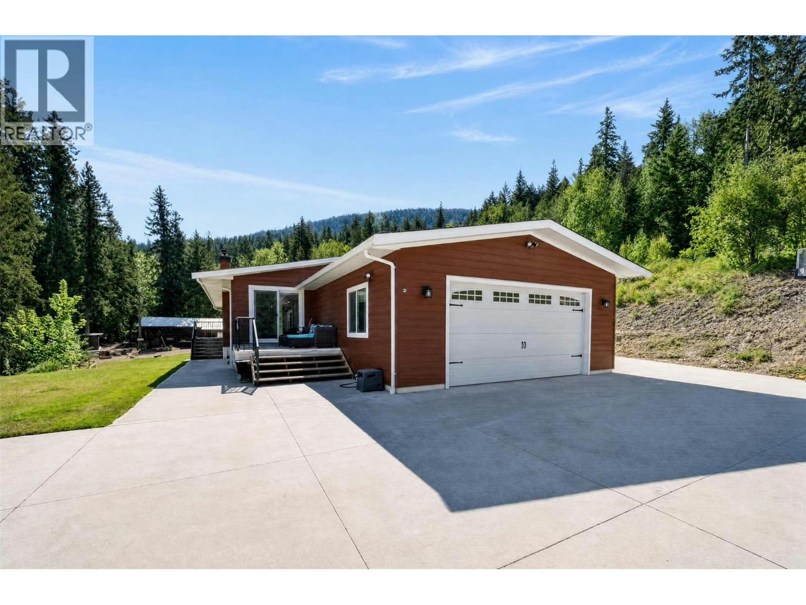 450 SW 20 Avenue, Salmon Arm, BC, V1E 1T6 - 37