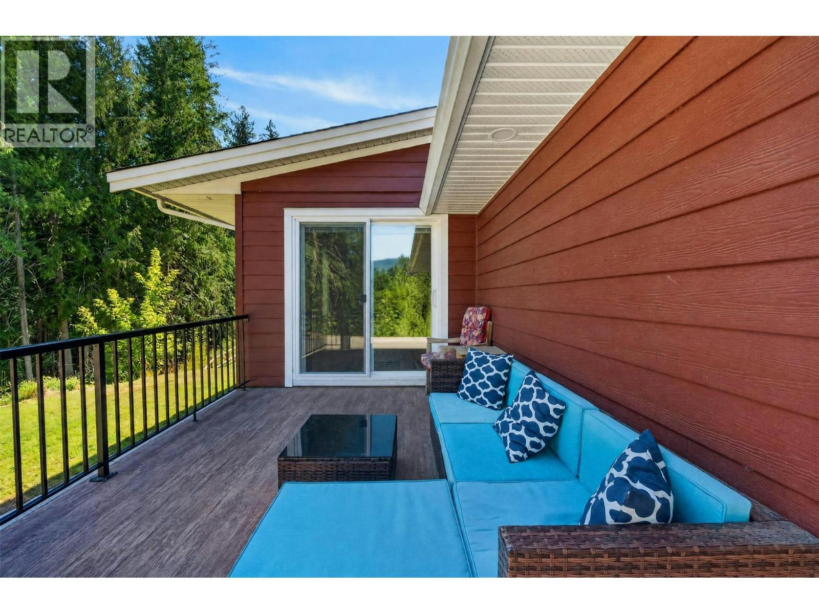 450 SW 20 Avenue, Salmon Arm, BC, V1E 1T6 - 38
