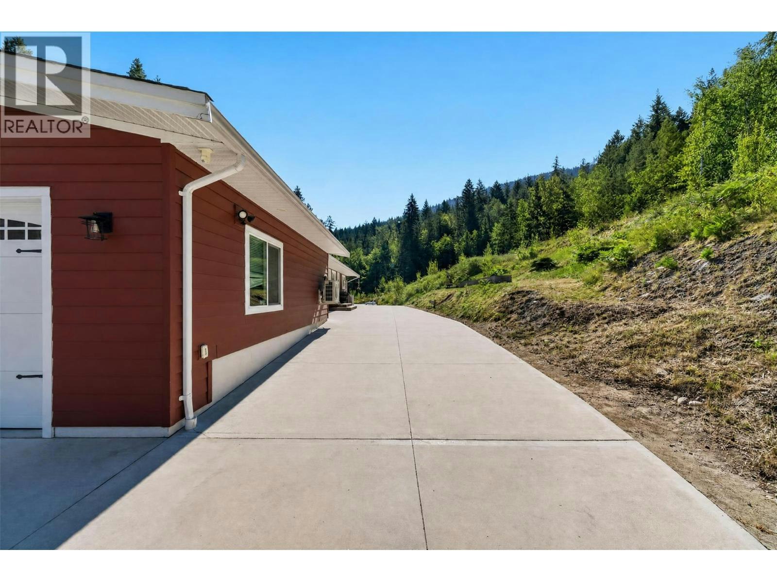 450 SW 20 Avenue, Salmon Arm, BC, V1E 1T6 - 44
