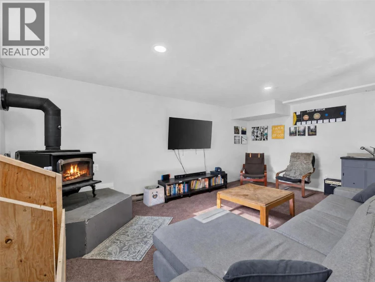 450 SW 20 Avenue, Salmon Arm, BC, V1E 1T6 - 27