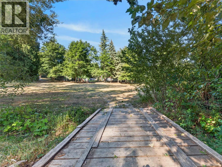 450 SW 20 Avenue, Salmon Arm, BC, V1E 1T6 - 64