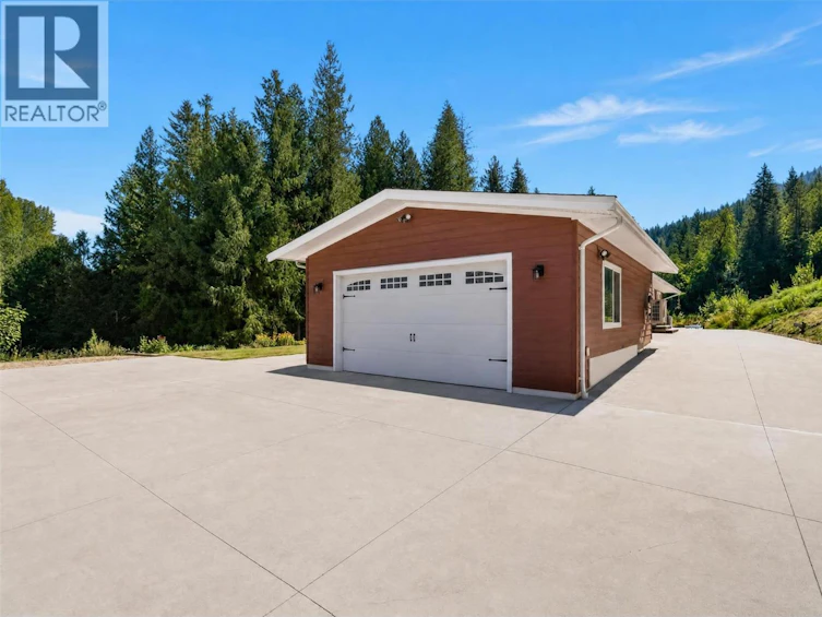 450 SW 20 Avenue, Salmon Arm, BC, V1E 1T6 - 36