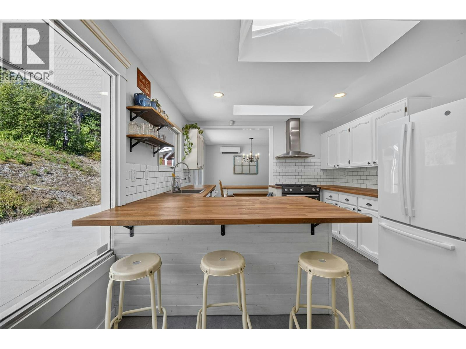 450 SW 20 Avenue, Salmon Arm, BC, V1E 1T6 - 18