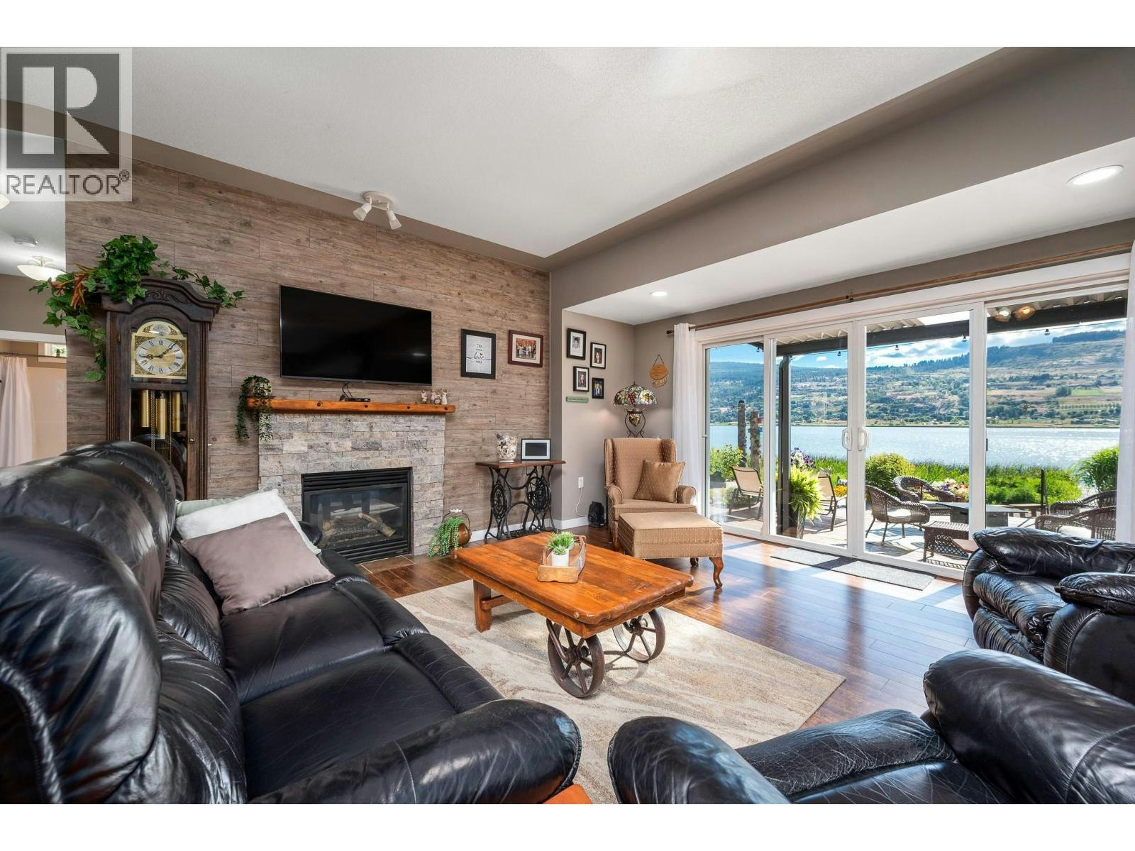 7185 Old Kamloops Road, Vernon, BC, V1H 1W6 - 7