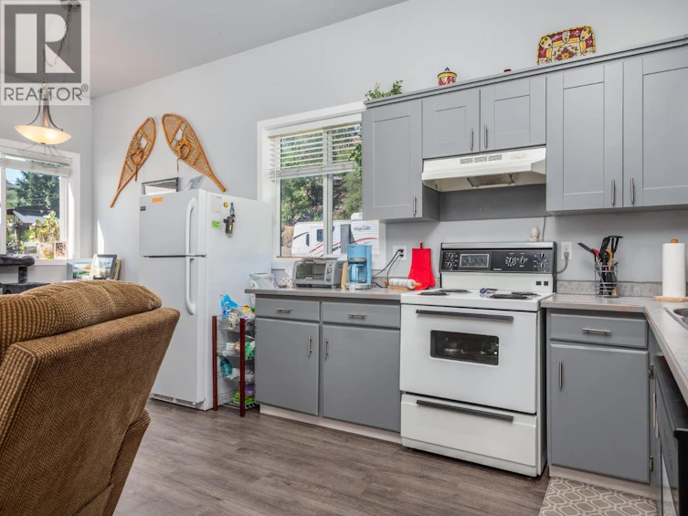 7185 Old Kamloops Road, Vernon, BC, V1H 1W6 - 31