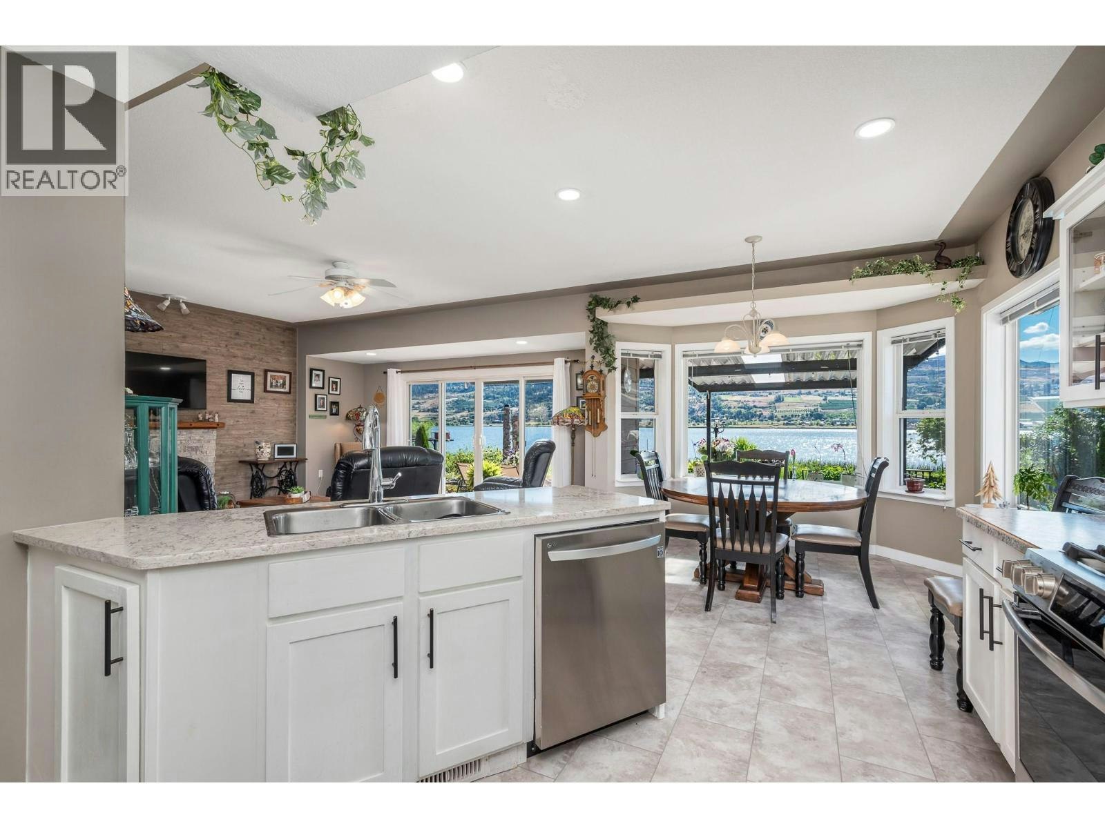 7185 Old Kamloops Road, Vernon, BC, V1H 1W6 - 11