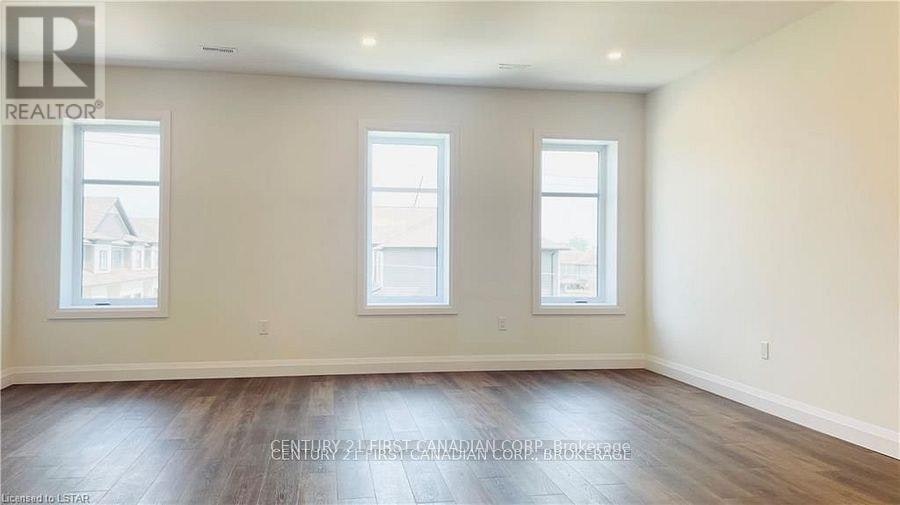 104-361 Quarter Town Line, Tillsonburg, ON, N4K 0K2 - 22